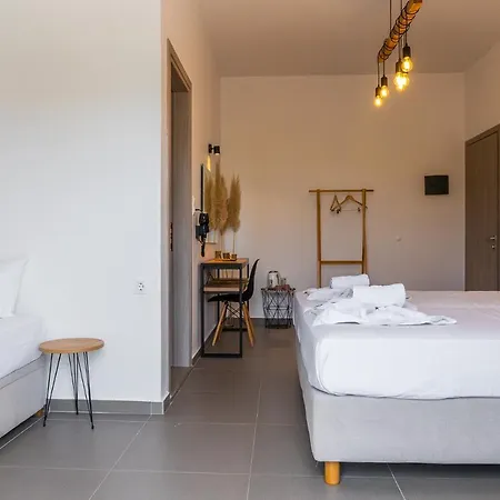 Eleftheria Antiparos Town