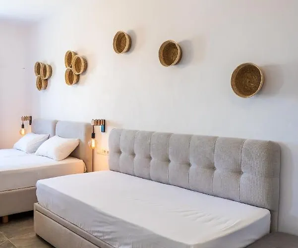 Eleftheria * Antiparos Town