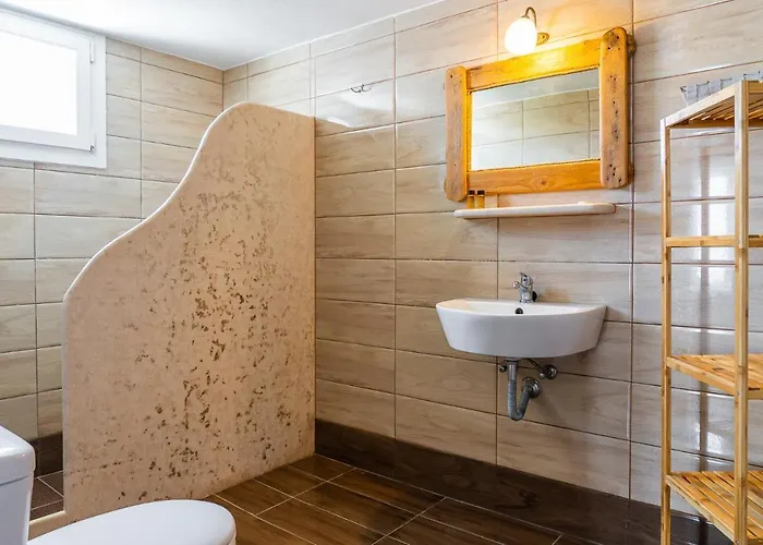 Eleftheria אנטיפארוס